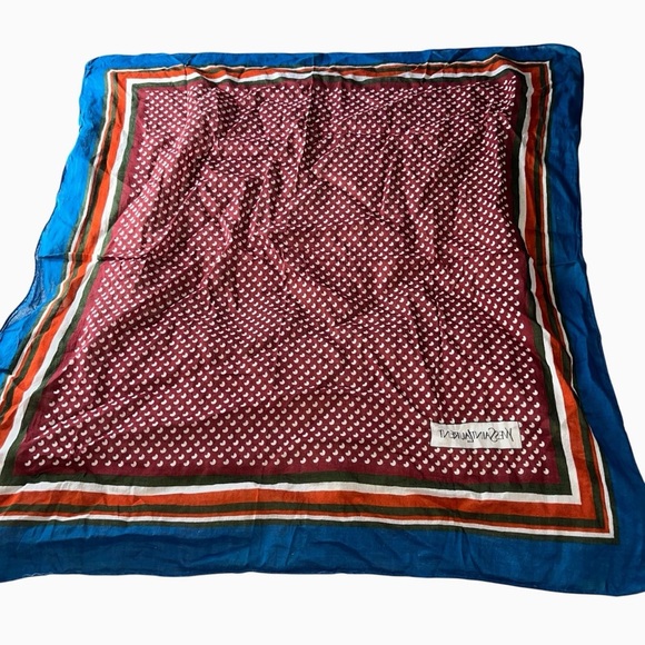 Yves saint laurent vintage scarf neckerchief retro red white blue hearts 24” - Picture 2 of 4